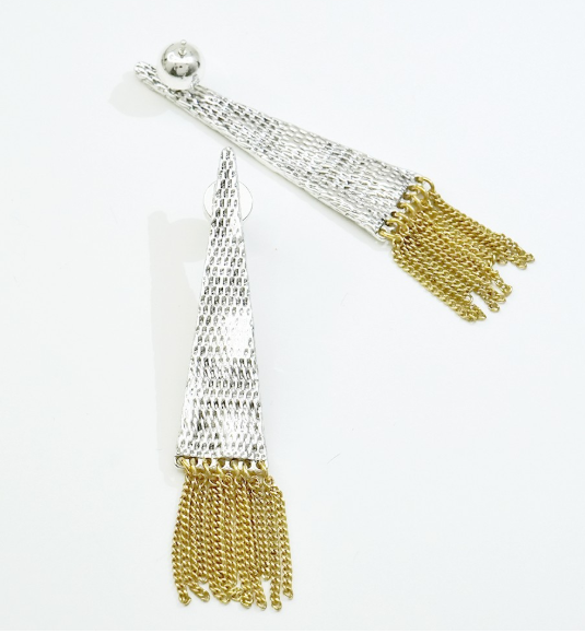 Medieval geometric long tassel earrings, niche design, versatile, old-fashioned triangle earrings for women
