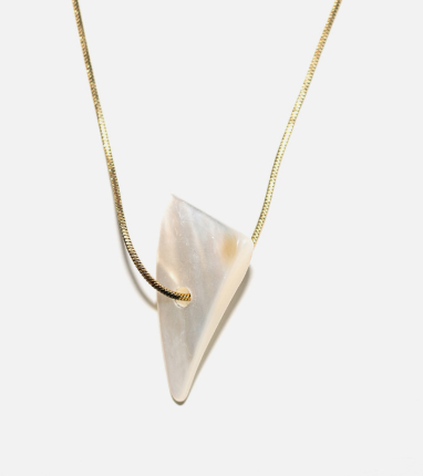 Triangular White Fritillary necklace, commuter all-match pendant necklace for women